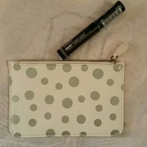 #FREE Nwts Eye mascara and Loft pouch